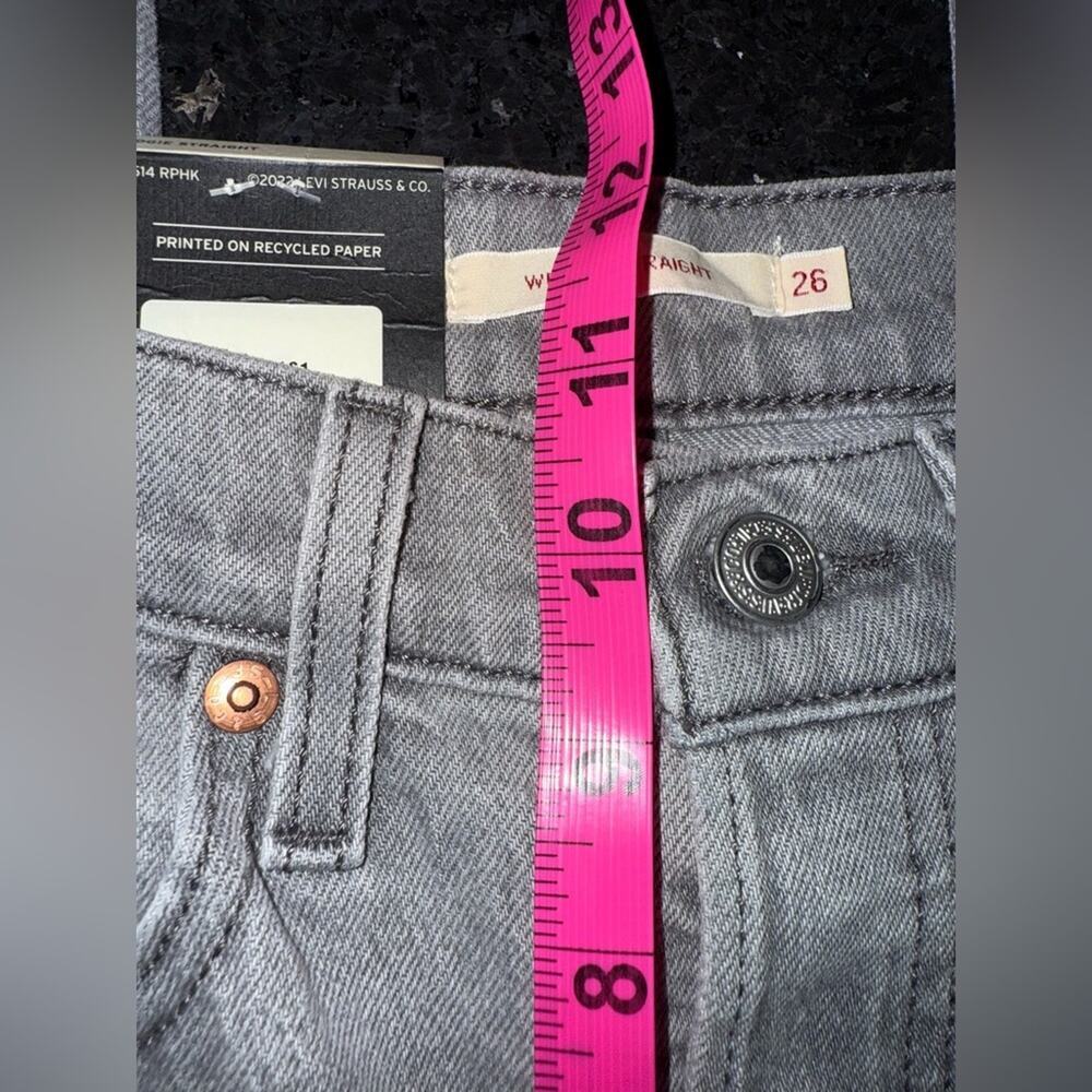 NEW LEVI’S PREMIUM WEDGIE STRAIGHT GREY DENIM JEANS SZ 26x28 NEW WITH TAGS - Picture 10 of 10